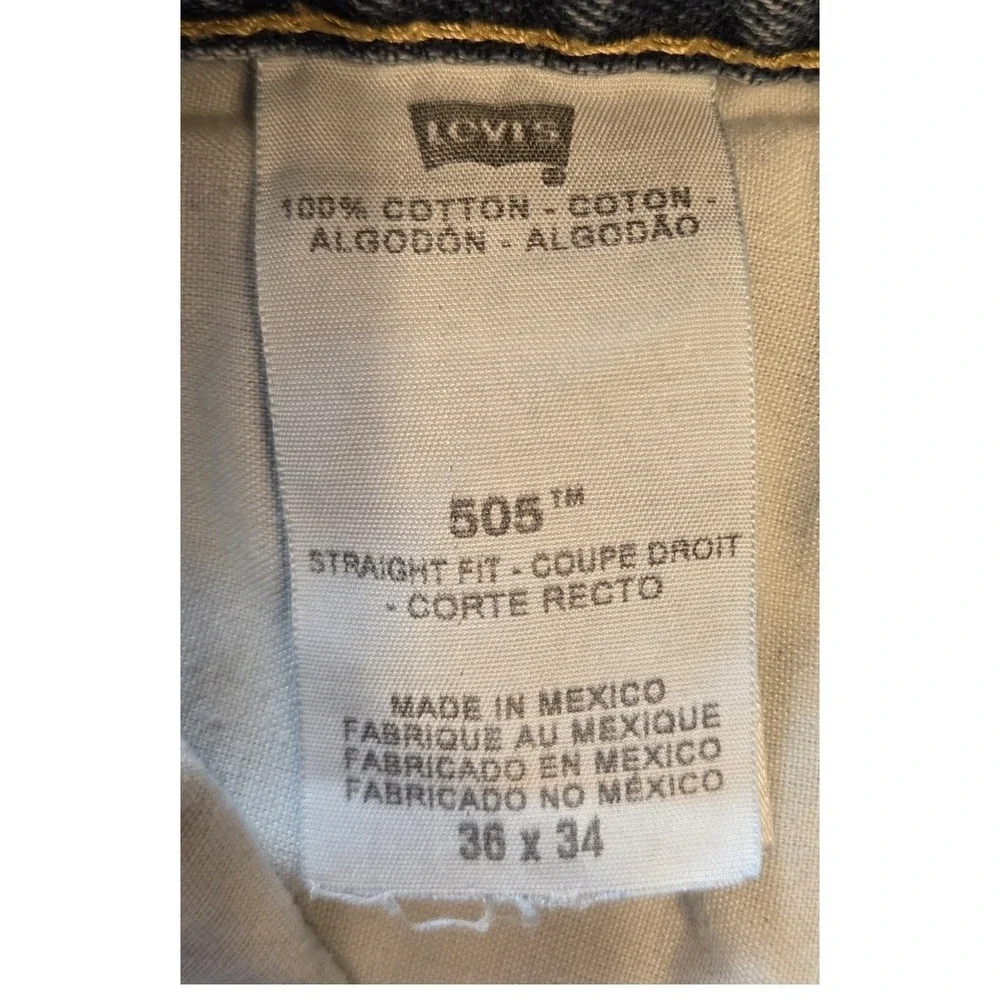 Levi's 505 Straight Fit Jeans Mens 36x34 Light Wash Blue Distressed Denim Mexico